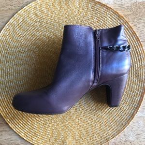 Easy Spirit Plum Boots